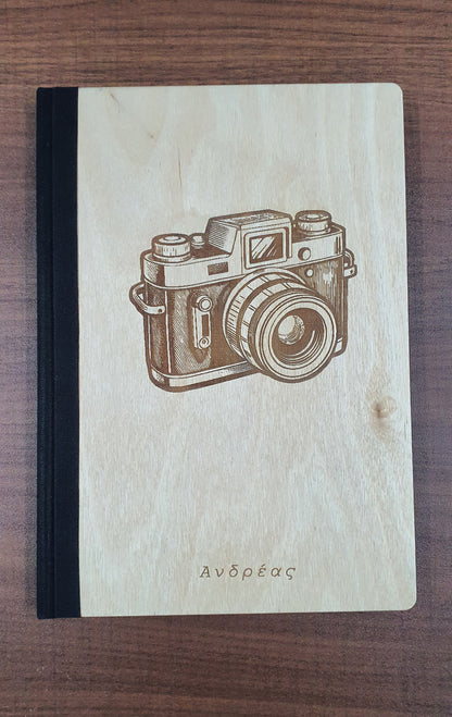 Ημερολόγιο με ξύλινο εξώφυλλο και χάραξη