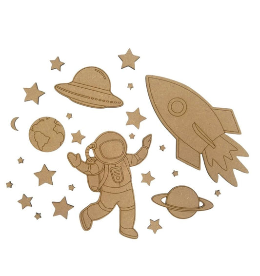 Σύνθεση από ξύλινα στοιχεία με θέμα το διάστημα