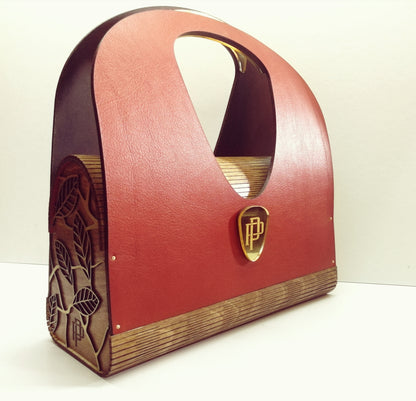 ΤΣΑΝΤΑ ΑΠΟ ΞΥΛΟ ΚΑΙ ΔΕΡΜΑ ΜΕ ΑΝΑΓΛΥΦΑ ΠΛΑΪΝΑ