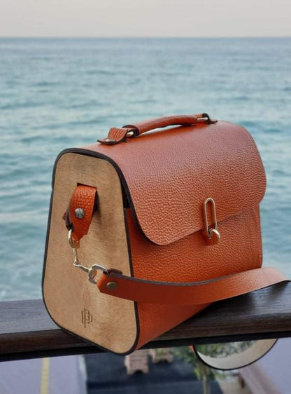 ΠΟΡΤΟΚΑΛΙ ΤΣΑΝΤΑ ΑΠΟ ΔΕΡΜΑ ΚΑΙ ΞΥΛΟ